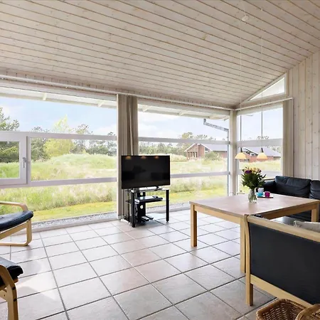 בית נופש Tv1108-bindslev-haren-8 *